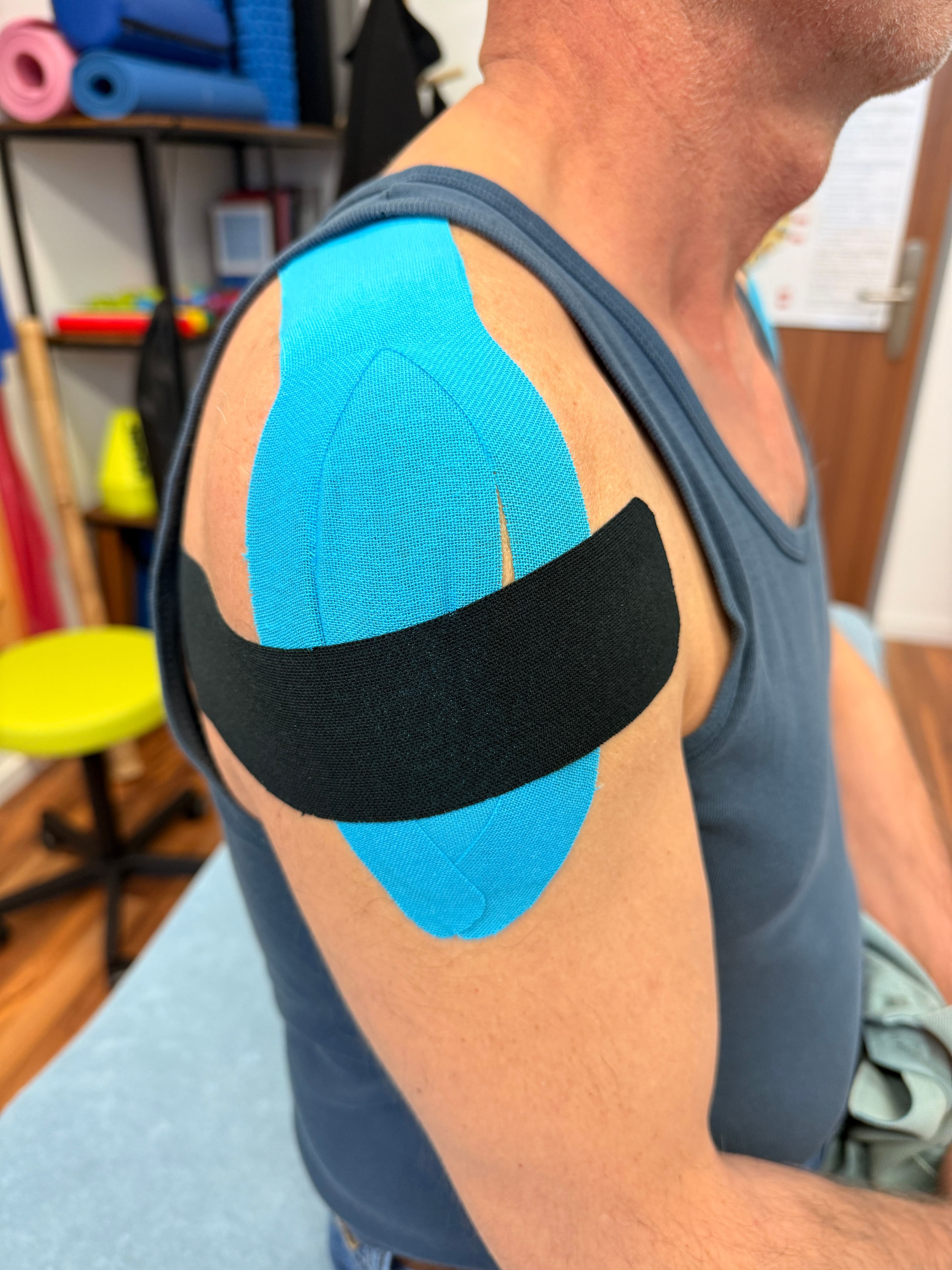 Kinesio Taping in Bludenz – Unterstützung für Muskeln, Gelenke und Regeneration